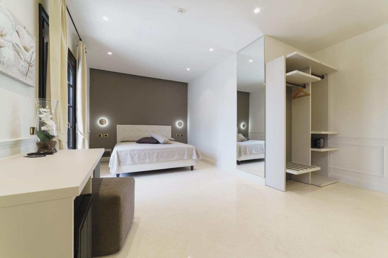 Caffetteria Luca Suite & Rooms 布龙泰 外观 照片