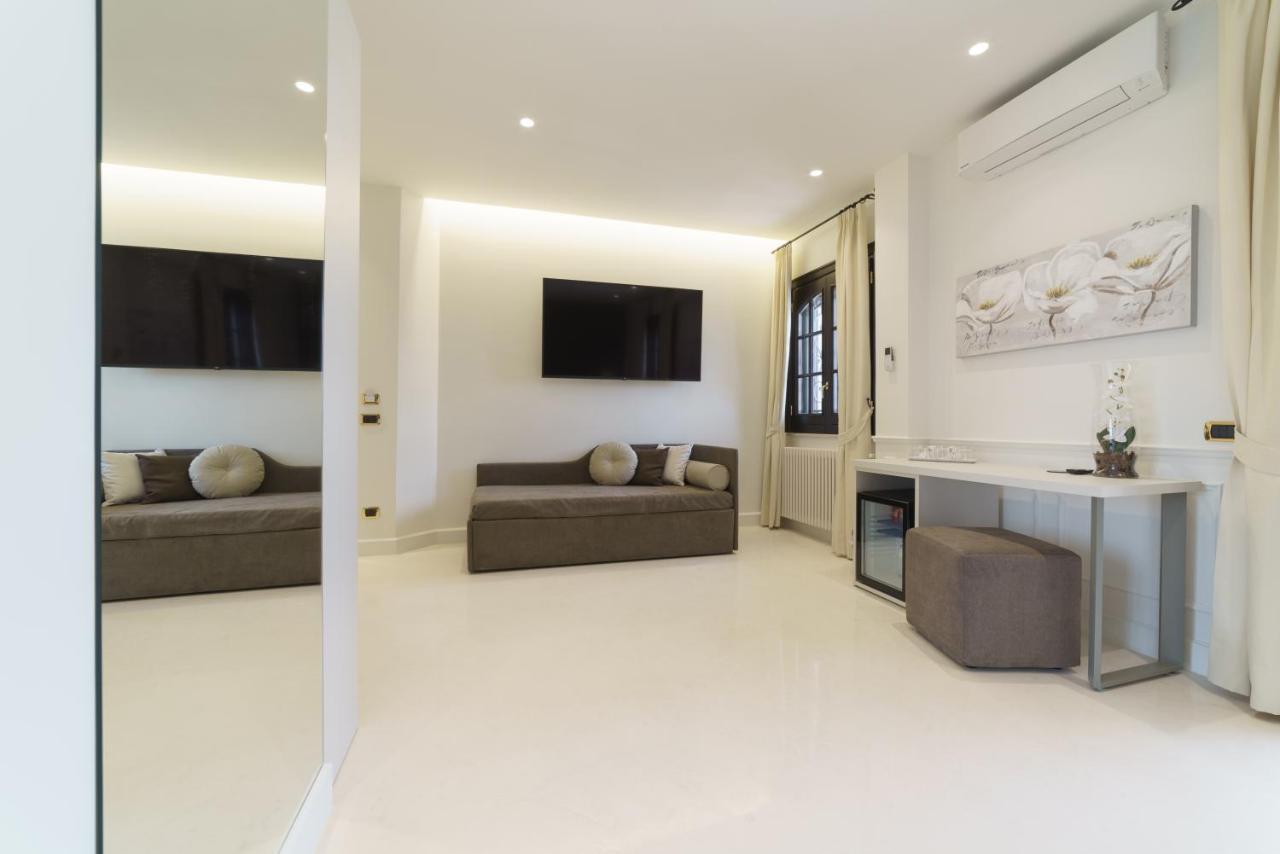 Caffetteria Luca Suite & Rooms 布龙泰 外观 照片