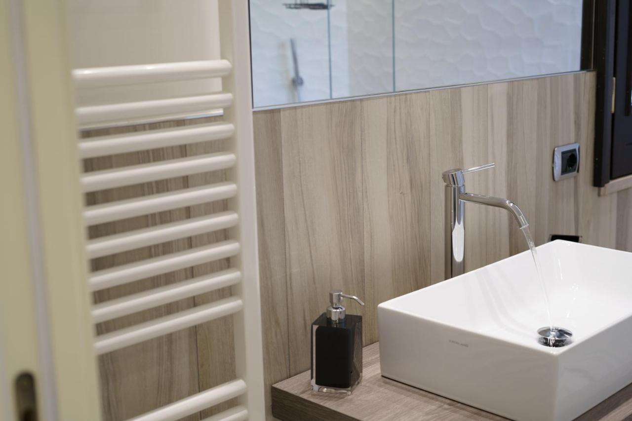Caffetteria Luca Suite & Rooms 布龙泰 外观 照片