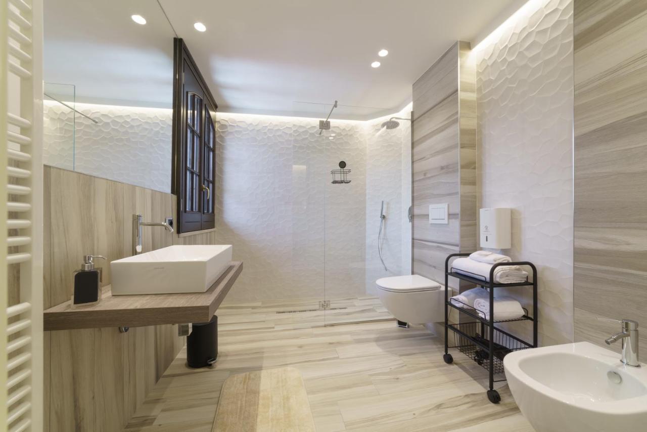 Caffetteria Luca Suite & Rooms 布龙泰 外观 照片