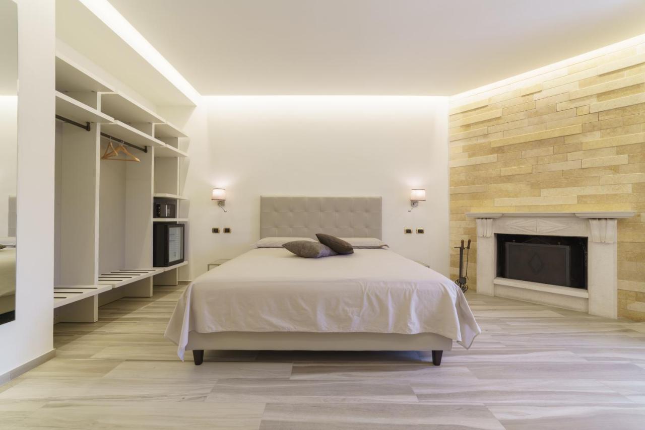 Caffetteria Luca Suite & Rooms 布龙泰 外观 照片